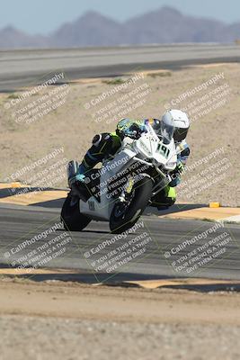 media/Oct-02-2025-Racers Edge (Thu) [[2c91cb6ab3]]/2-A Group/Session 5-Turn 12 (130pm)/